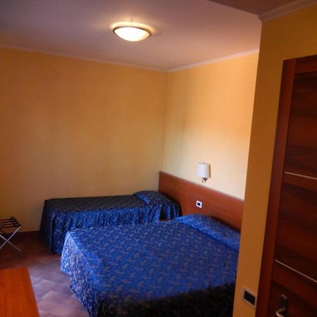 Albergo Dei Leoni Monterotondo  Room photo