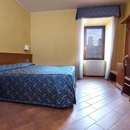 Albergo Dei Leoni Monterotondo  Exterior photo